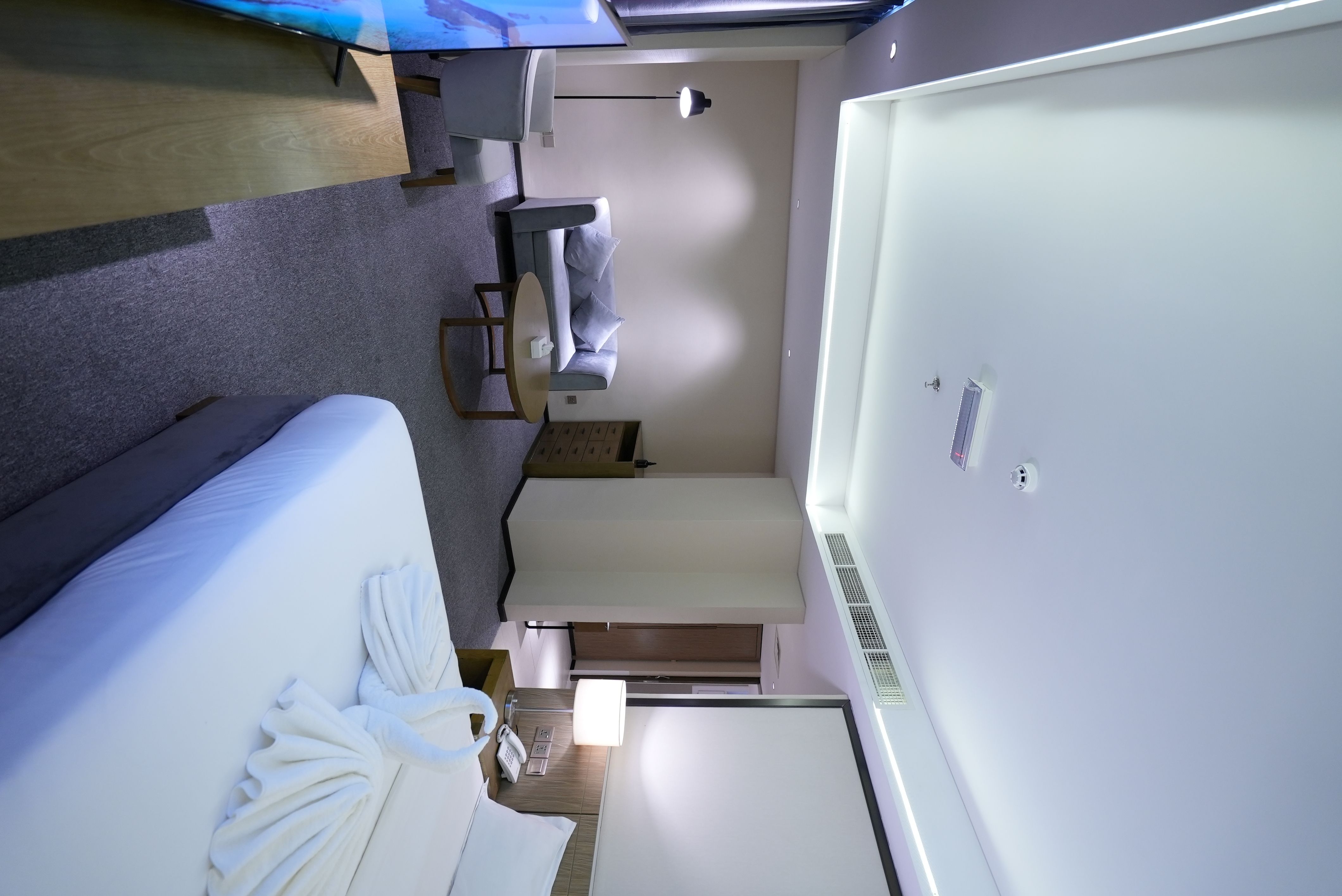 فندق المطار