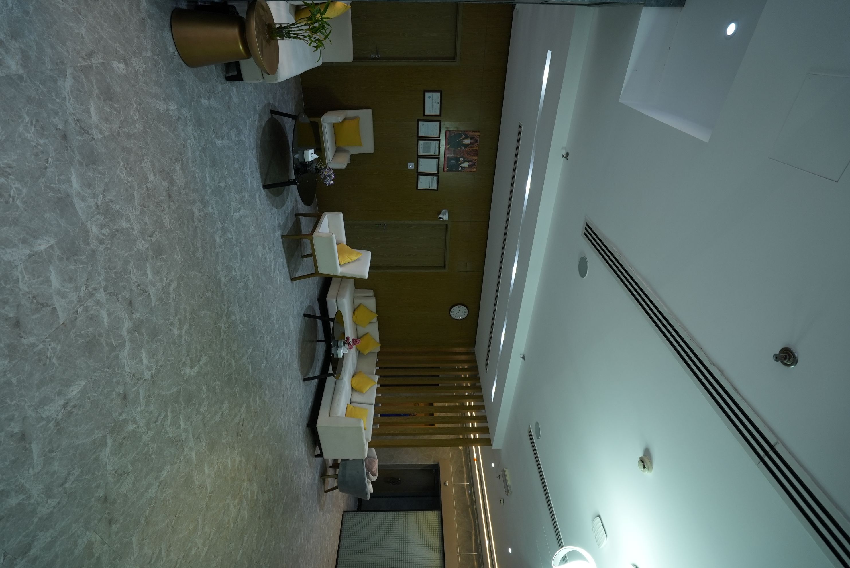 فندق المطار