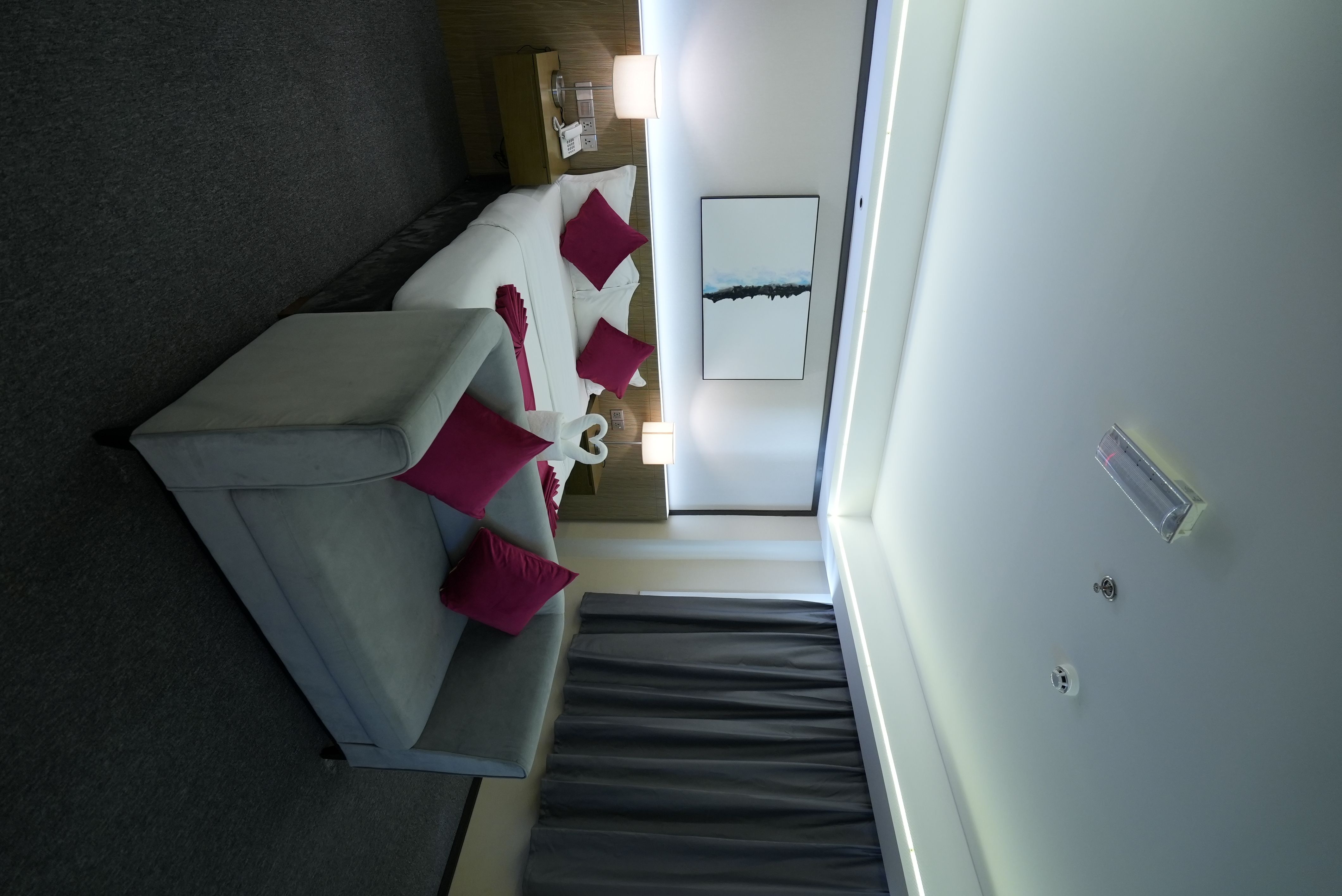 فندق المطار